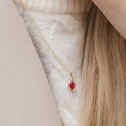 Collier Pendentif Classique en Or Jaune 9ct avec Rubis Oval et Diamants Ronds