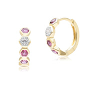 Orecchini a cerchio esagonali geometrici in oro giallo da 9 ct con rodolite rotonda e zaffiro