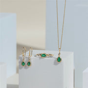 Boucles d'Oreilles Pendantes Classique en Or Jaune 9ct avec Emeraude Ovale et Diamants Ronds