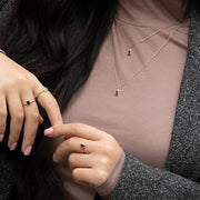 Collier Pendentif Classique en Or Jaune 9ct avec Saphir Baguette et Diamants