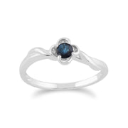 Anello Gemondo con zaffiro, anello con fiore in zaffiro blu da 9 ct in oro bianco da 0,27 ct