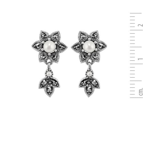 Collana e orecchini con pendente floreale in argento 925, perla rotonda e marcasite