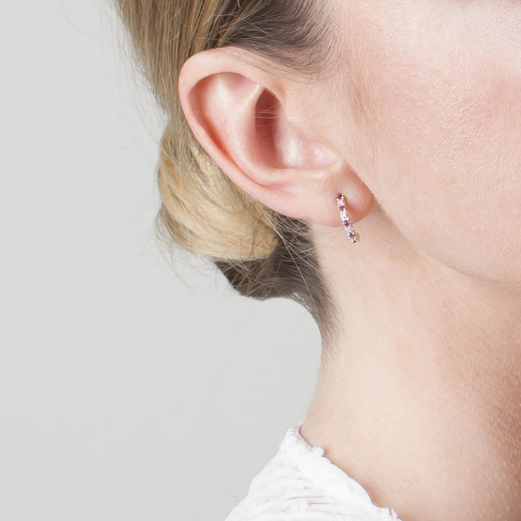 Orecchini con rubini, orecchini stile mezzo cerchio in oro rosa da 9 ct con rubino da 0,28 ct e diamanti da 4 pt