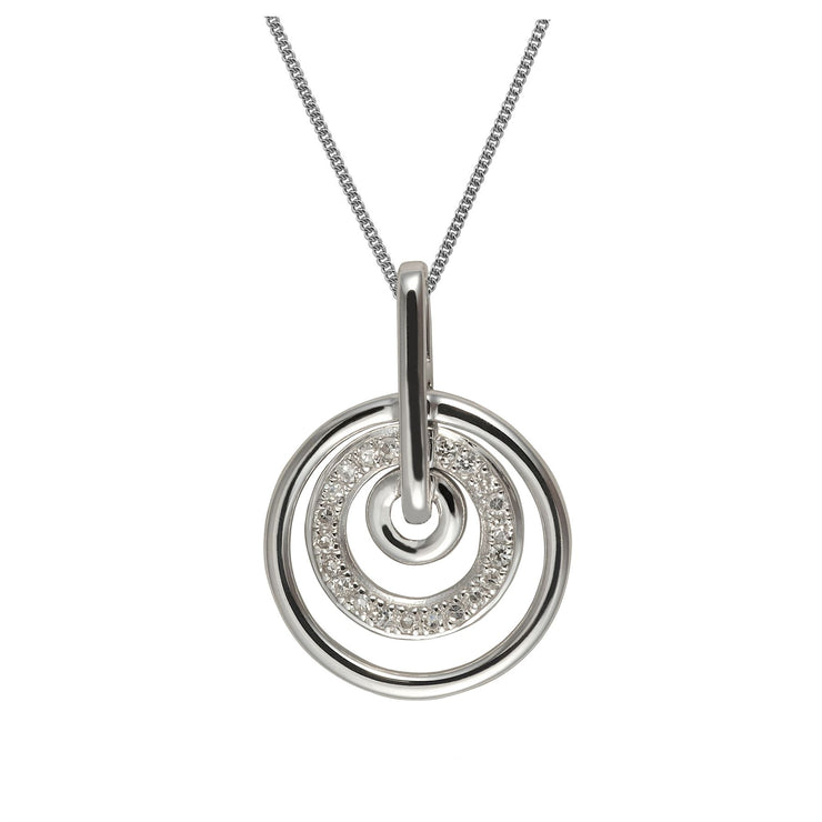 Ciondolo con tre anelli da 45 cm su catena in oro bianco da 9 ct con diamanti