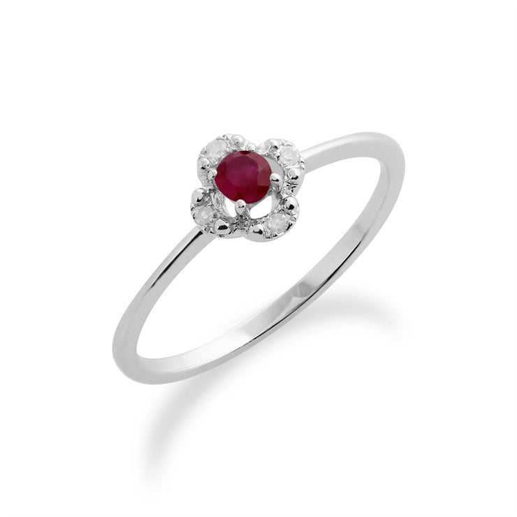 Anello con rubino Gemondo, anello a fiore con rubino e diamanti in oro bianco da 9 ct da 0,15 ct